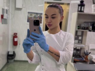 naked girl with webcam masturbating with dildo MammieSwickard