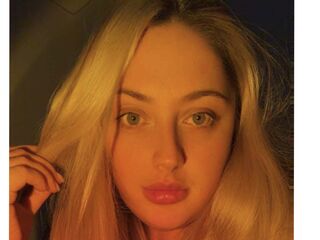 beautiful cam girl MarieBuck