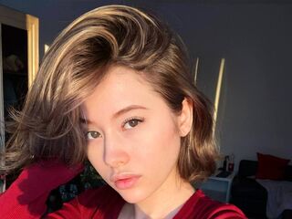 camgirl fingering bald pussy MarvisHey