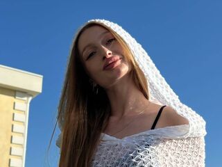 naked girl with webcam masturbating with vibrator MarySoto