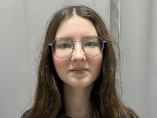 hot cam girl fingering shaved pussy MaryTorner