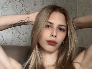 webcam babe chat room MayeRidenour
