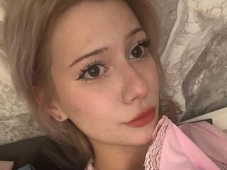 fingering webcamgirl MeganLinney