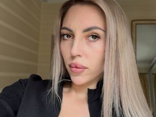 live chat room MelisaDee