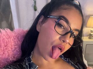 webcam girl chat room MihaCameron