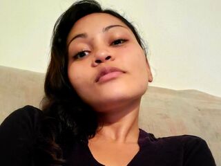 naked cam girl gallery MonamiSmith