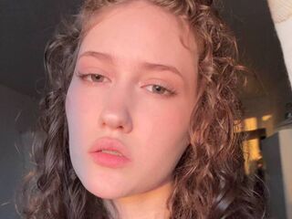 cam girl masturbating with sextoy MyrnaCarozza