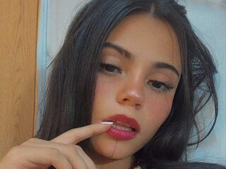 cam girl playing with vibrator NathasaTay