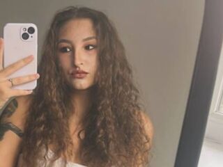 Kinky webcam girl NicholMikrot