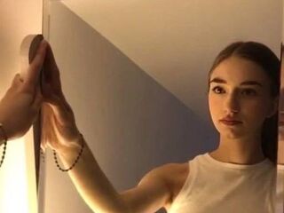 naked cam girl photo PansyGandara