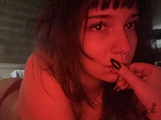 closeup cam PeachyPurr
