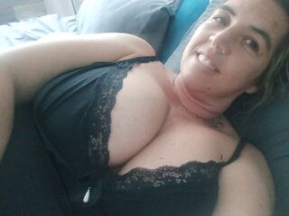 masturbating webcam girl Piratonavasca
