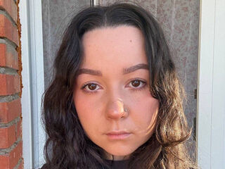 naughty camgirl masturbating with vibrator ReneaStodolski