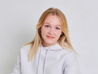 adult webcam chat room RhonaBrechtel