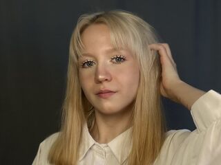 naked girl with webcam masturbating with vibrator RhondaPerry