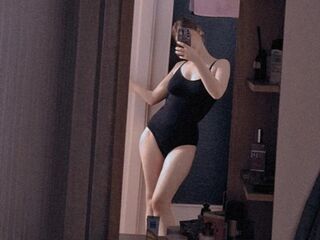 webcamstripper RinaAlmons