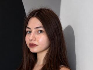 free nude webcam RoselynSvatek