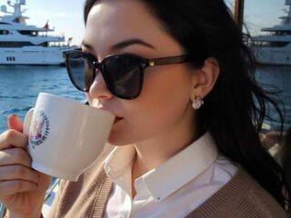 cam strip tease RosieMoons