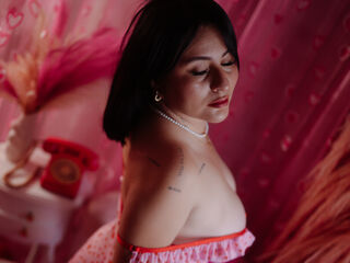 camwhore spreading pussy SaraGuzmann