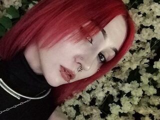 cam girl playing with dildo ScarletDenns
