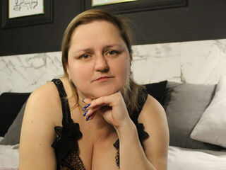 nude cam photo ScarlettHines