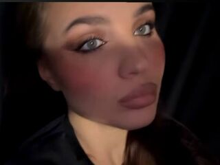 nude webcam SeemaRedhouse