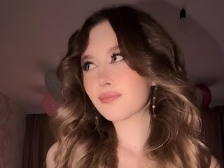 topless cam girl ShannanStoey