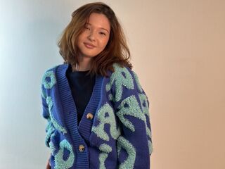 hot webcam slut ShantaGonsalues