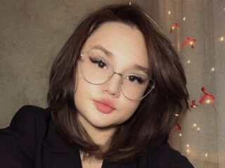 cam girl cam chat ShielaQuam