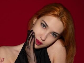 naughty camgirl masturbating with dildo ShoshanaDesilva