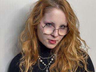 topless camgirl SofiaDyson