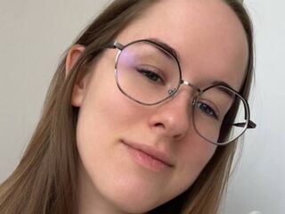 camslut fingering wet pussy SophiMalesik