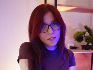 hot cam girl masturbating with dildo SusanNorton
