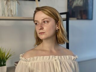 cam girl masturbating TamekaHemrich