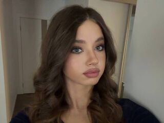 nude webcamgirl picture TerryBeahan
