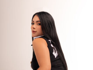 naked cam chat ThaliiaDuran