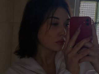 cam girl playing with vibrator TheresaWard
