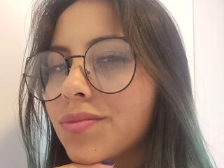 topless ThiaraSanchez