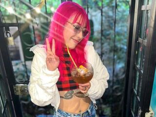 cam girl masturbating with dildo VeraRobert
