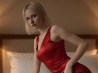 cam strip tease WildaDorney