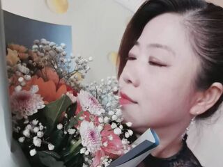 naughty cam girl fingering pussy Xiuhua