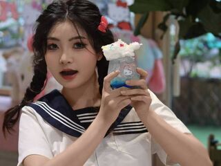 cam girl masturbating with dildo YangyiXiao