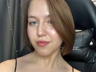 girl topless chat ZlataLatte